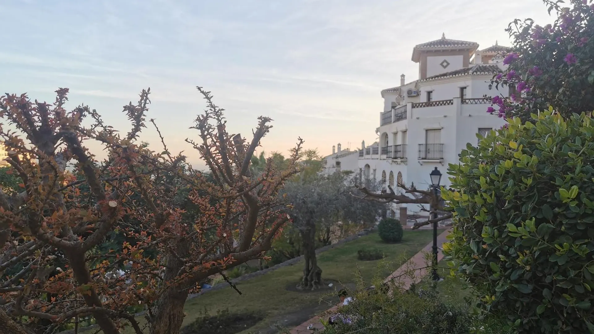 Apartamento en urbanización el Mirador de Frigiliana en el centro del pueblo con las mejores vistas